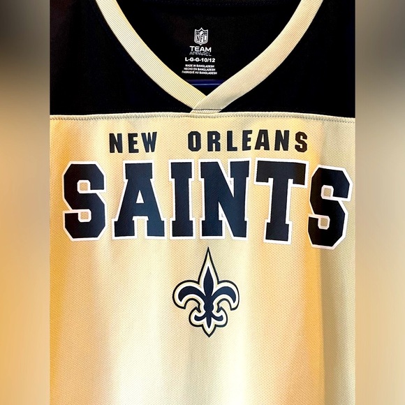 NFL NEW ORLEANS SAINTS shorts sleeve, V-neck shirt Large 10/12 Black & Gold - Picture 5 of 9